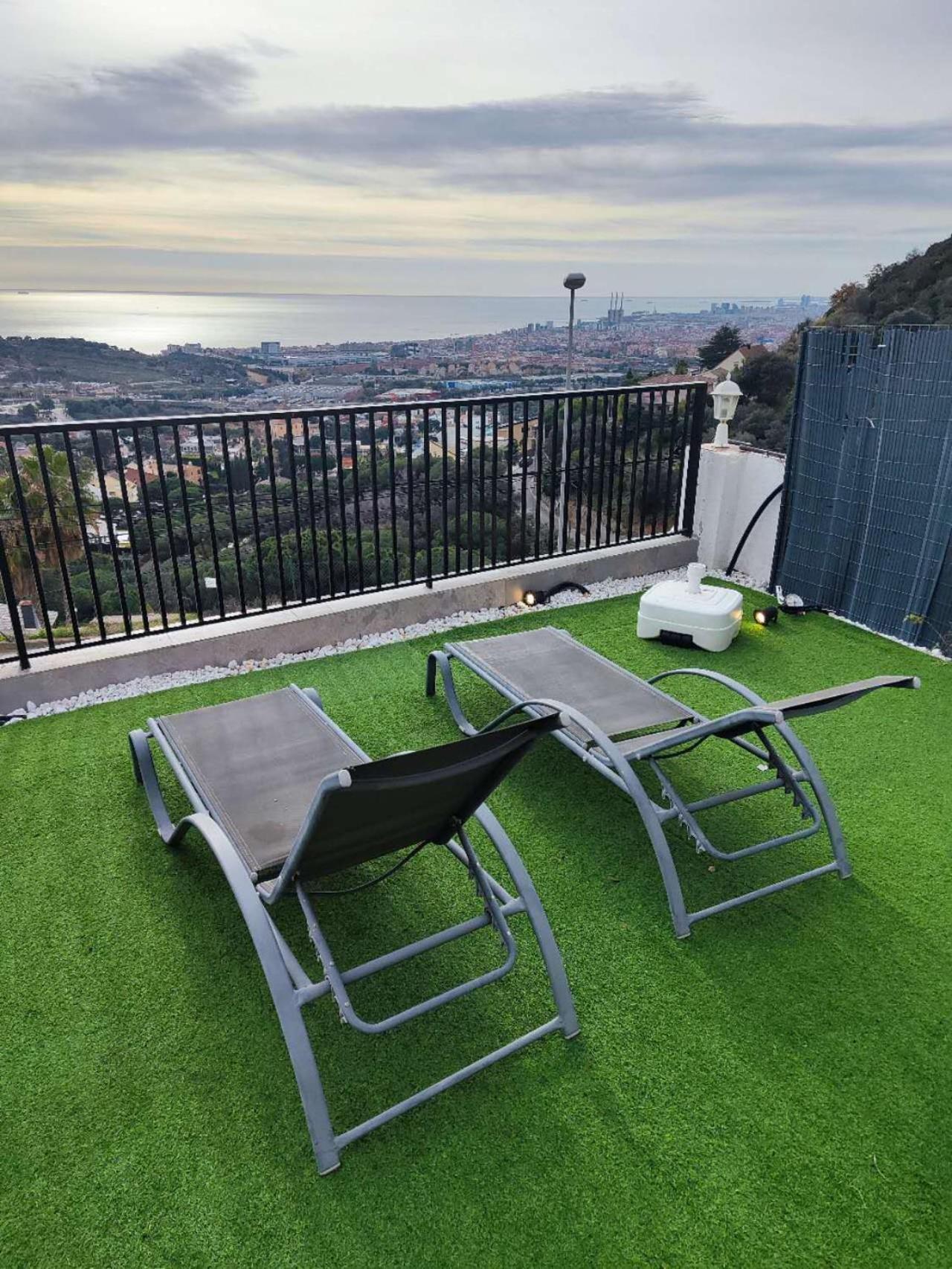 A+View Private Terrace Private Pool Family Fun Villa Badalona Eksteriør bilde